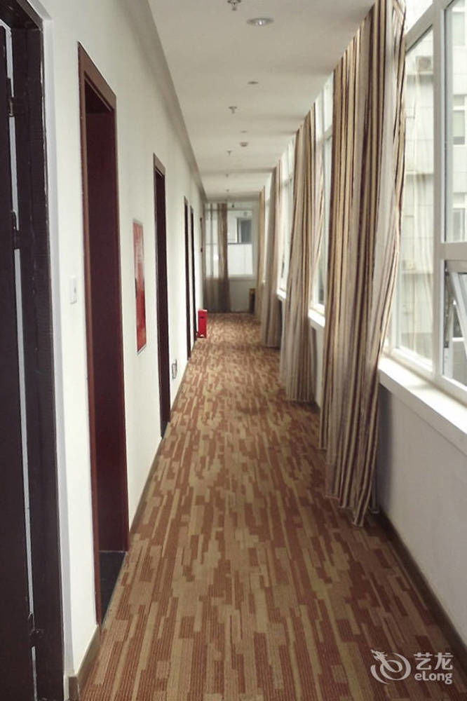 Xipuxing Pudi Hotel Exteriér fotografie